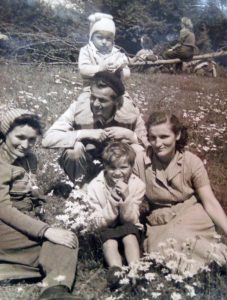 in 1956 familia