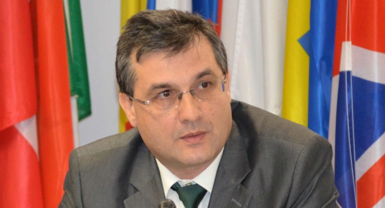 Președintele CNSC, Silviu Cristian Popa, acuzat că și-a mărit nelegal salariul și că a ascuns implicarea lui într-un dosar penal